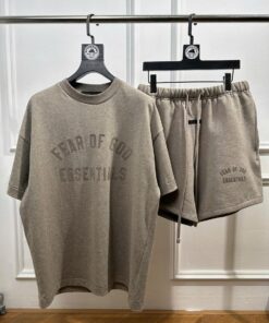 Bộ Fear Of God Essentials newss2025